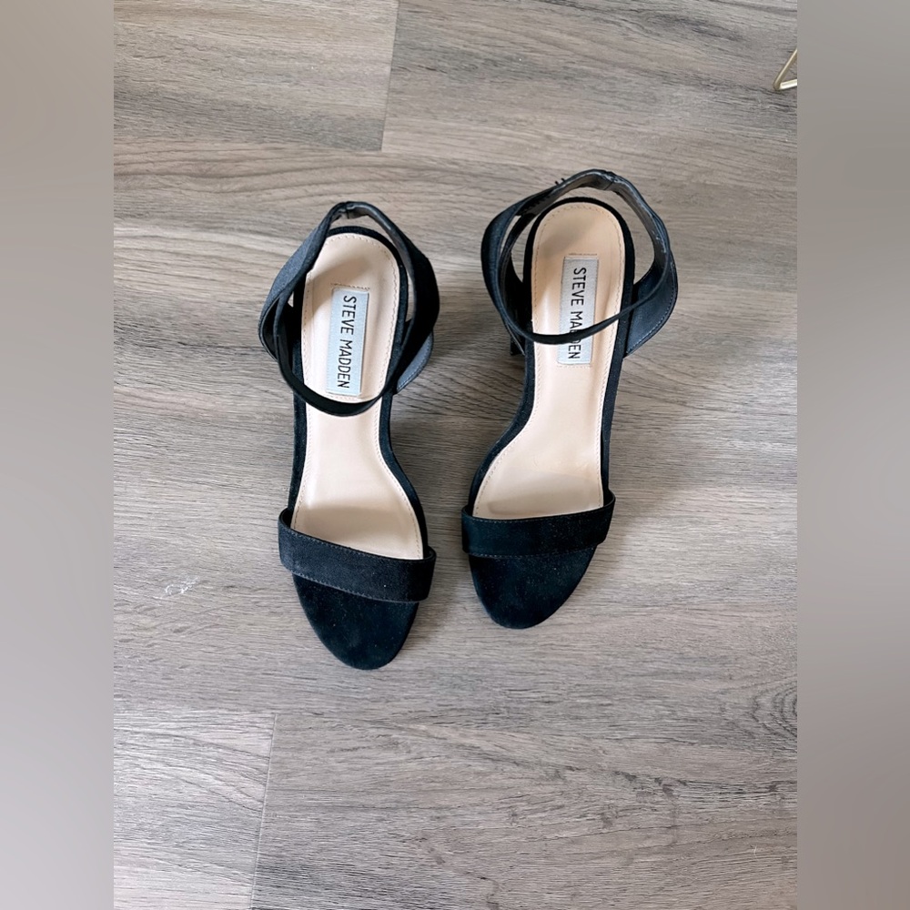Steve Madden Heels Never Worn Pumps Black Strap